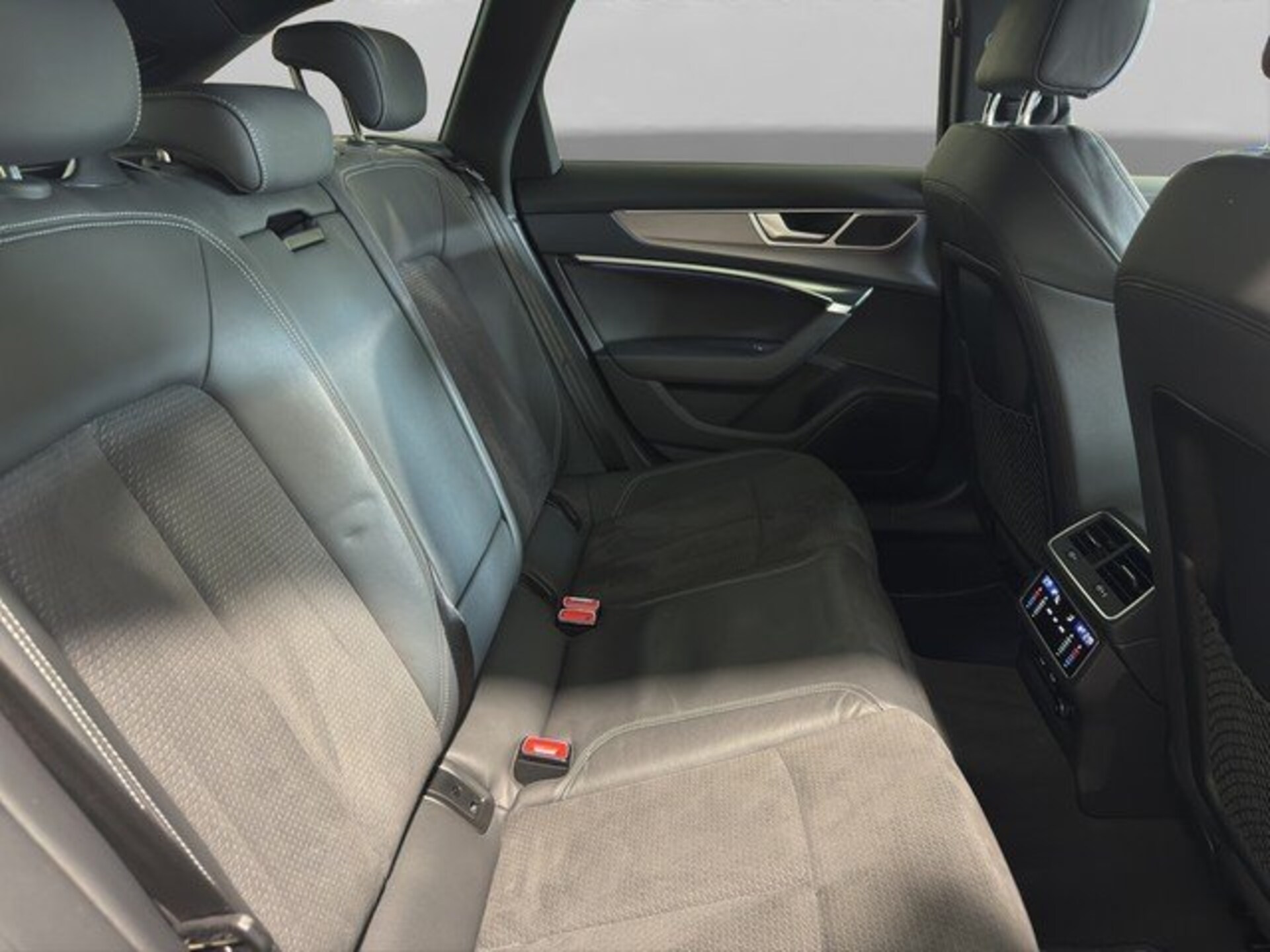 Audi S6 Avant