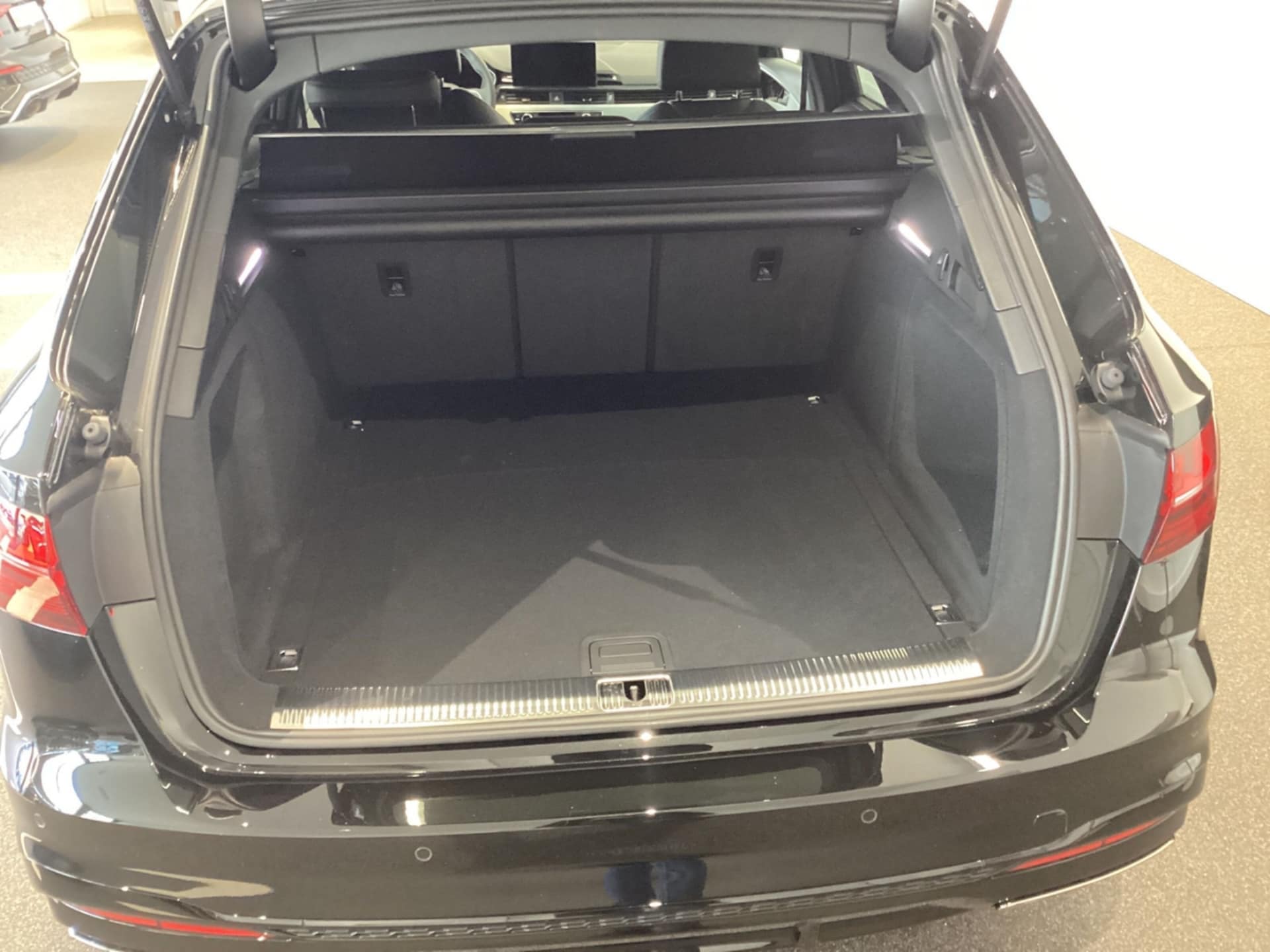 Audi A4 Avant S line