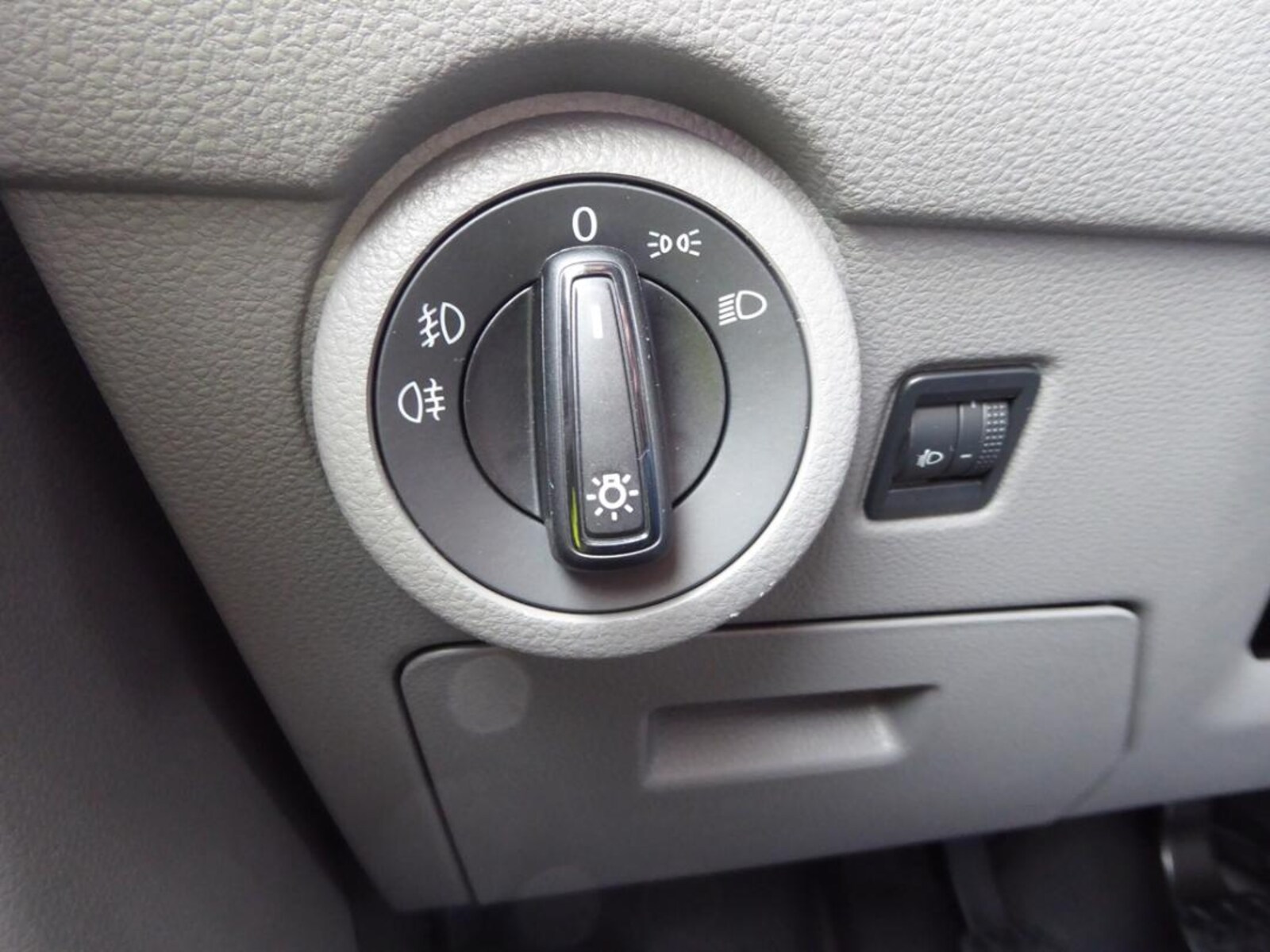 Volkswagen T6.1 Transporter Kasten kurzer Radstand – Bild 13