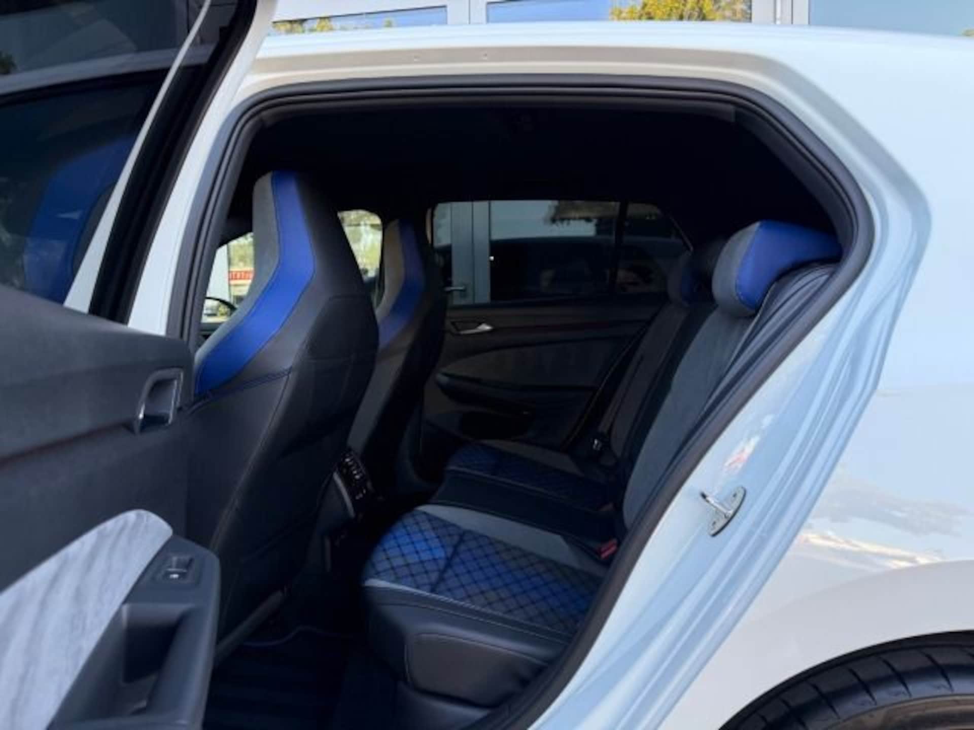 Volkswagen Golf R