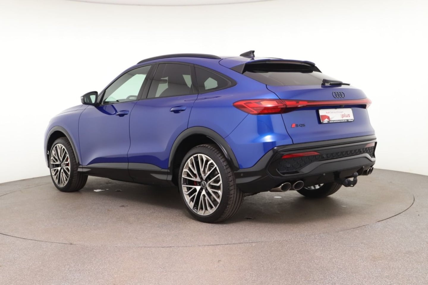 Bild über Audi SQ5 Sportback edition one mit Akzenten mythosschwarz TFSI 270 kW S tronic - für weitere Informationen kontaktieren Sie den Audi Partner