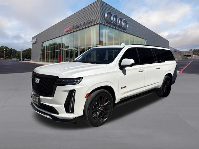 Photo of 2023 Cadillac Escalade ESV 