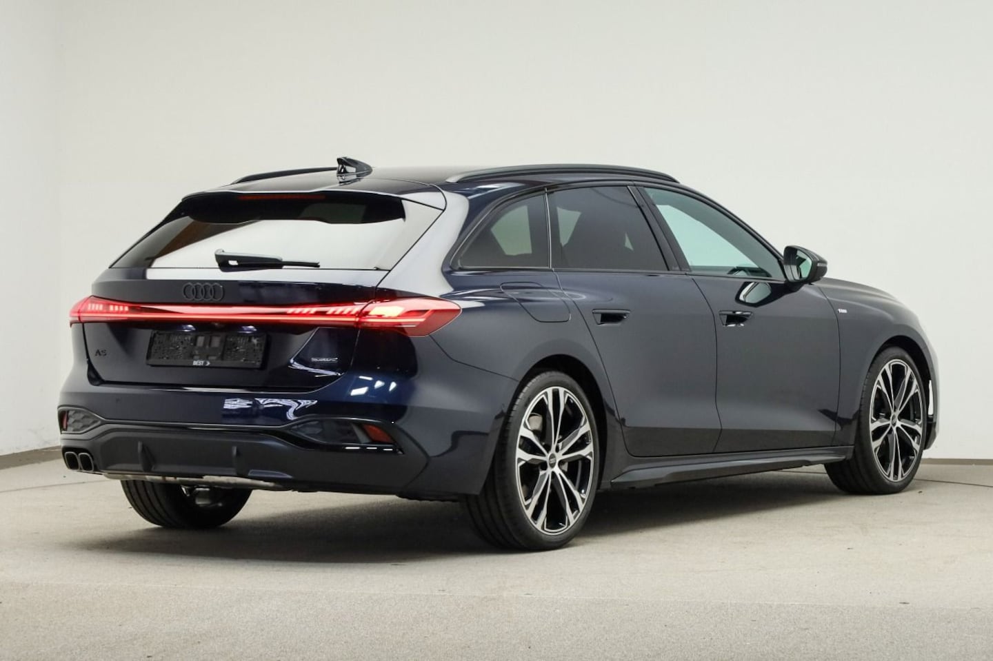 Bild über Audi A5 Avant TDI quattro 150 kW S tronic - für weitere Informationen kontaktieren Sie den Audi Partner