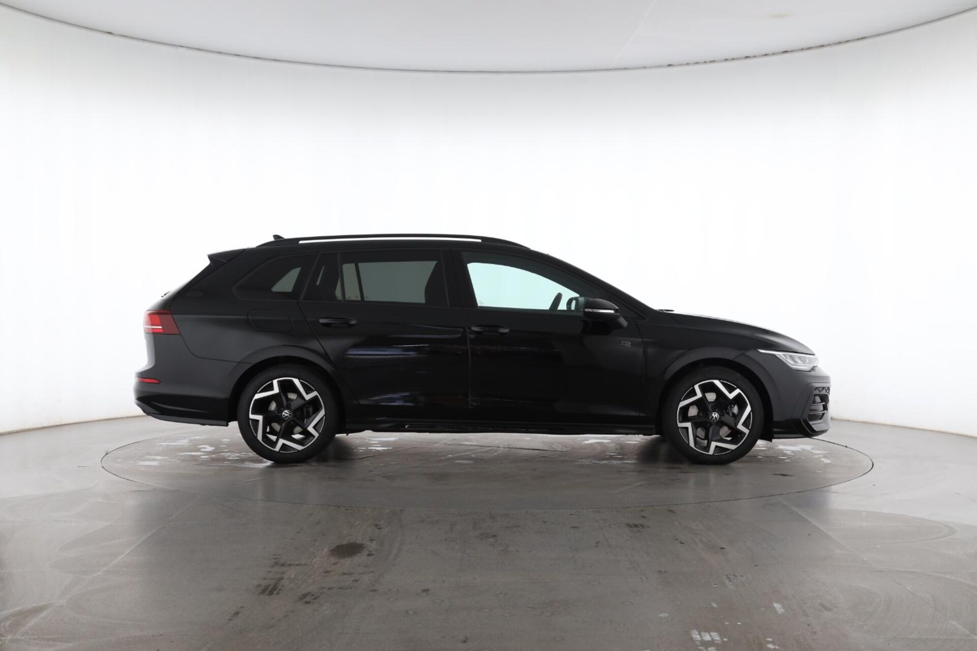 Volkswagen Golf Variant R-Line