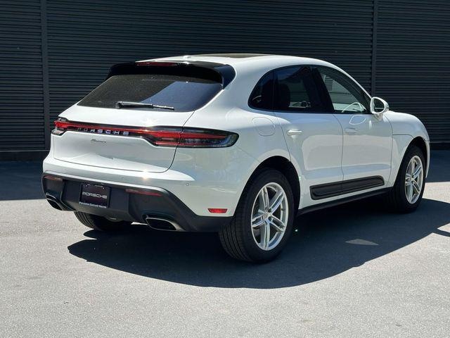 2026 Porsche Macan - Photo 5