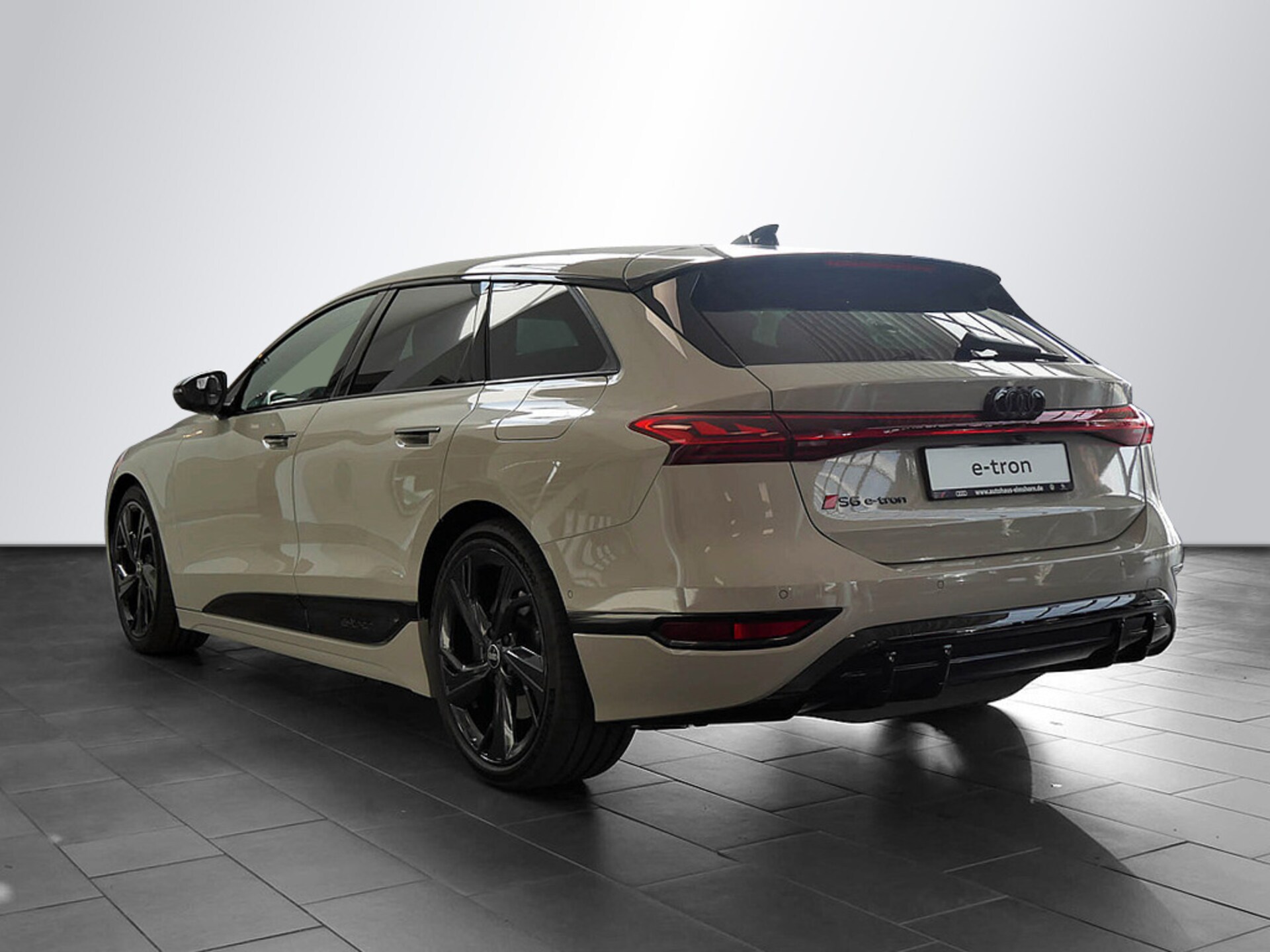Audi S6 Avant e-tron