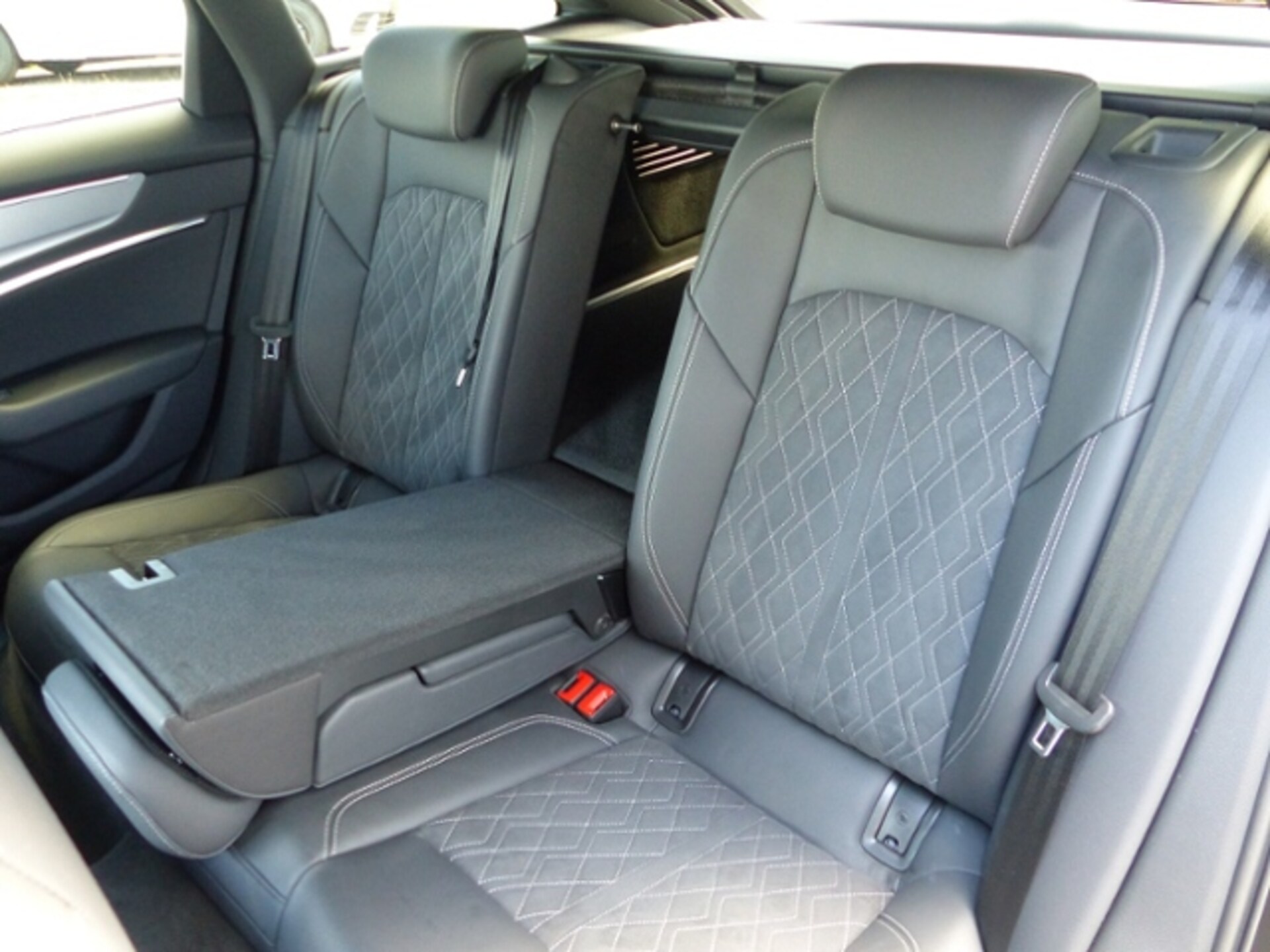 Audi S6 Avant