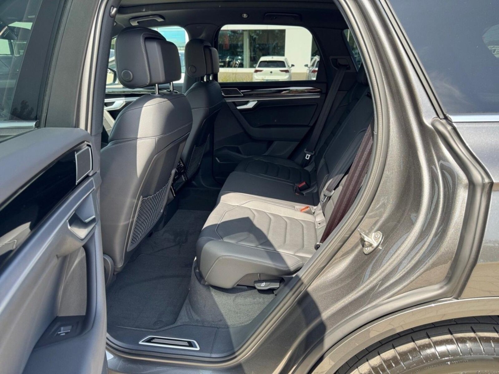 Volkswagen Touareg – Bild 12