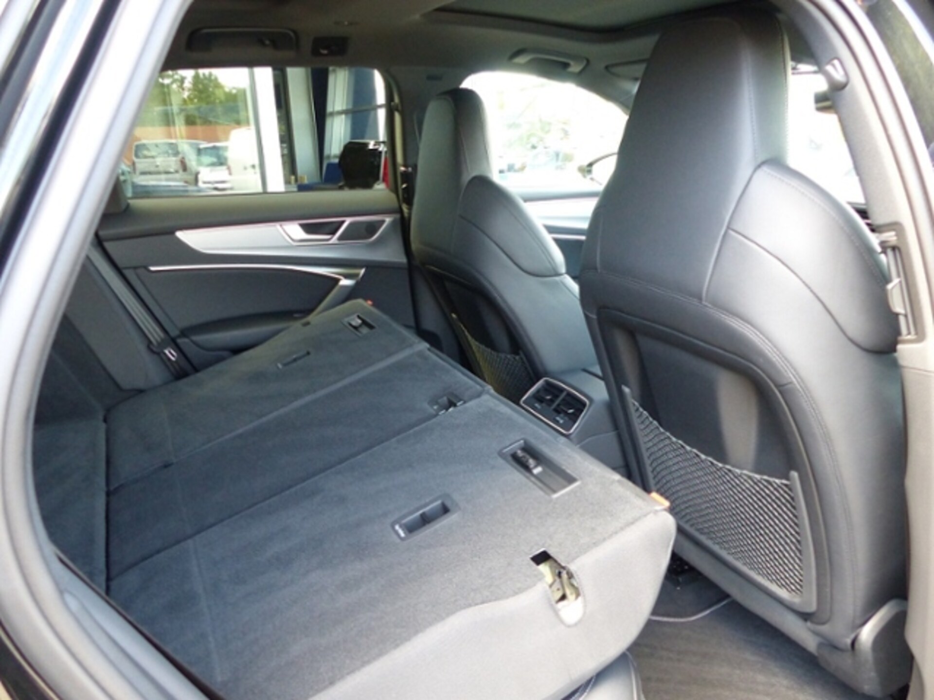 Audi S6 Avant