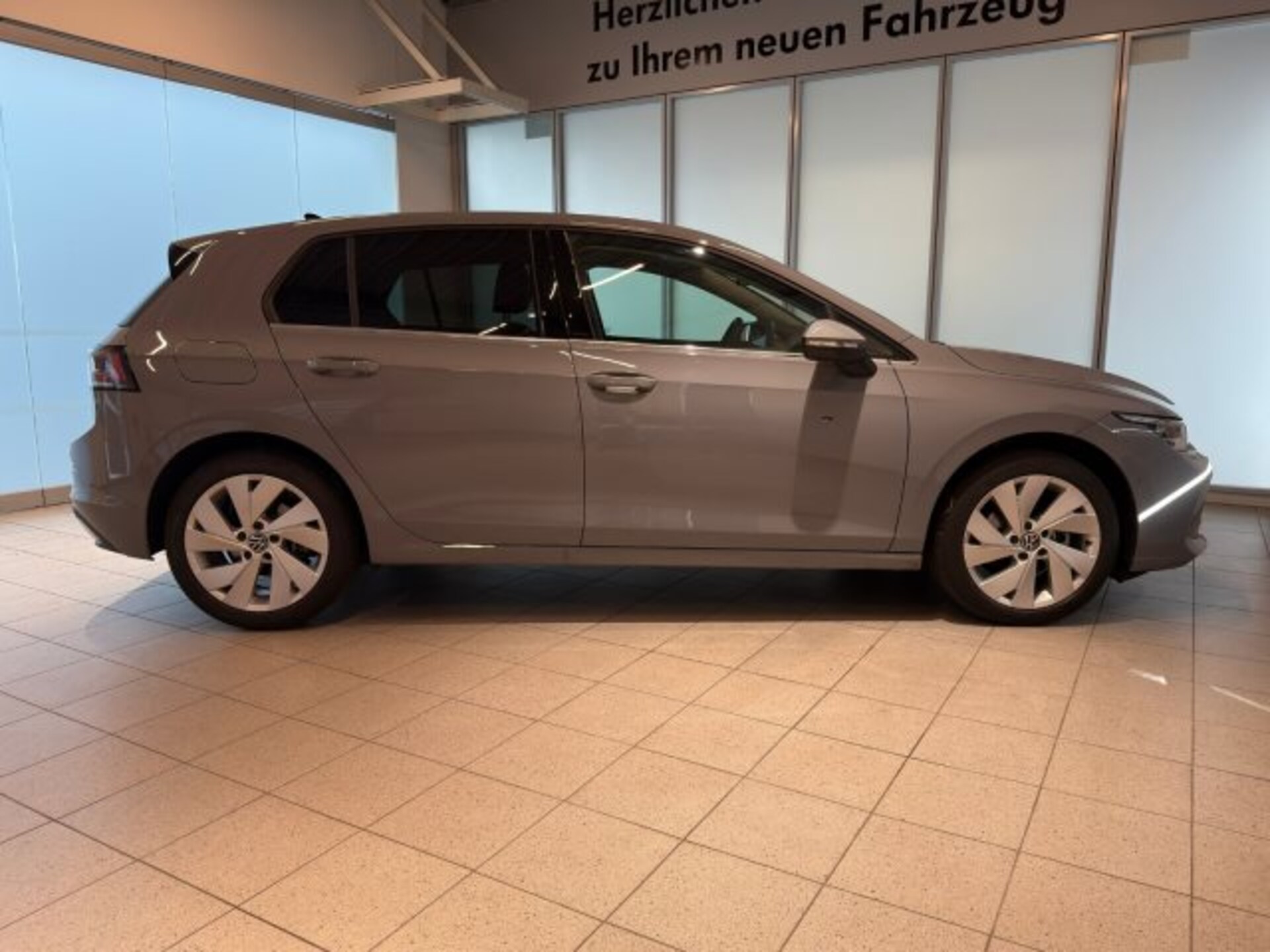 Volkswagen Golf Style