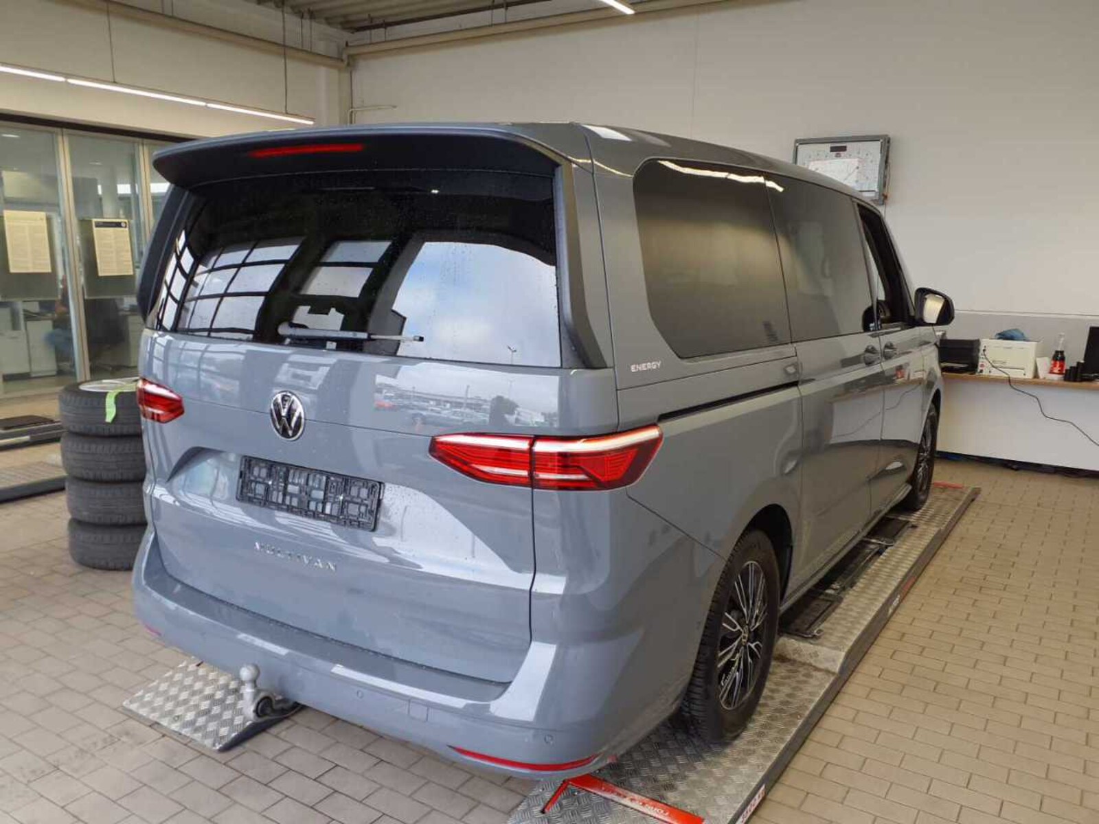 Volkswagen Multivan Langversion – Bild 10