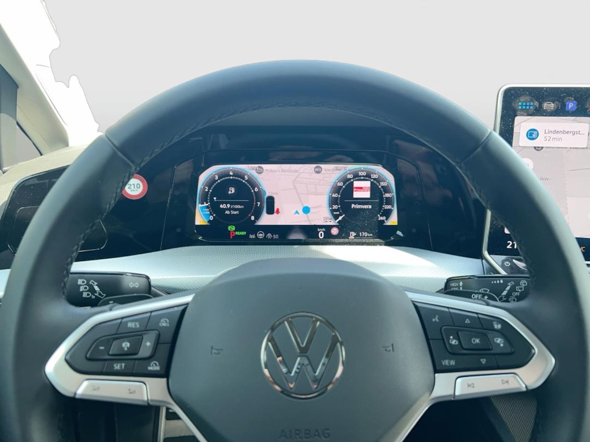 Volkswagen Golf Variant Life