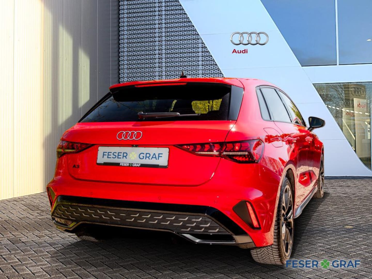 Bild über Audi A3 Sportback S line 35 TFSI S tronic - für weitere Informationen kontaktieren Sie den Audi Partner
