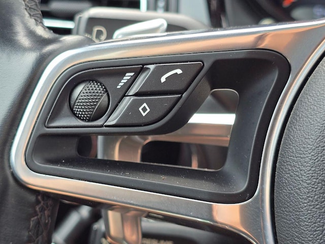 2020 Porsche Macan S - Photo 16