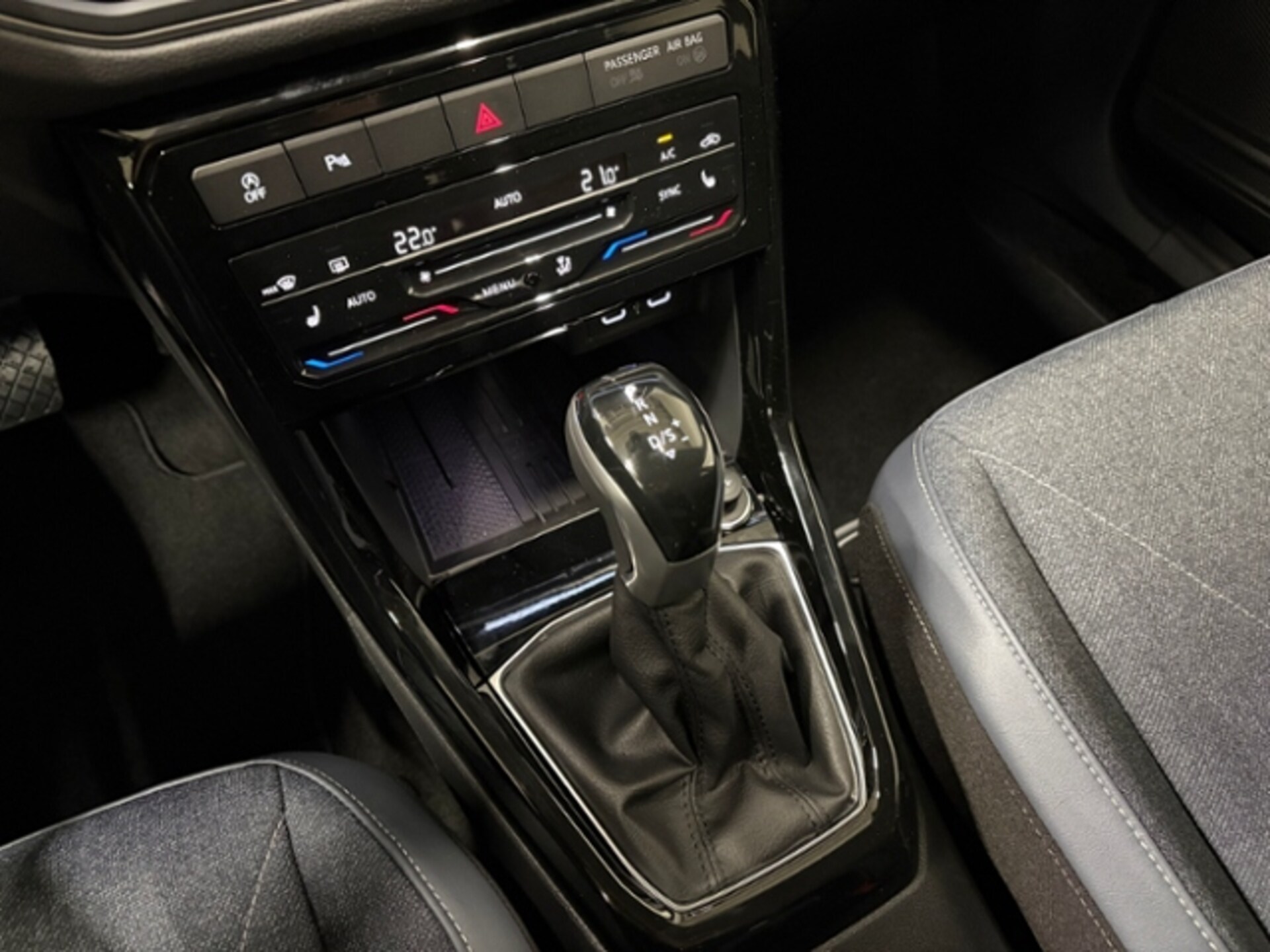 Volkswagen T-Cross Style