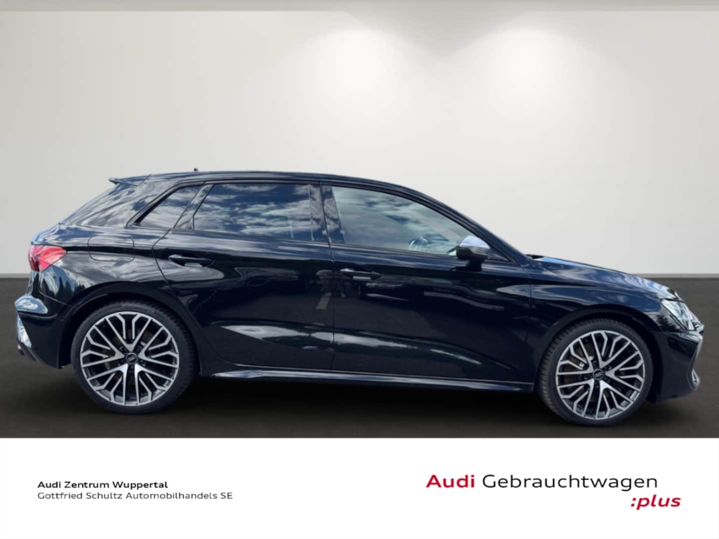 Bild über Audi S3 Sportback TFSI quattro S tronic - für weitere Informationen kontaktieren Sie den Audi Partner