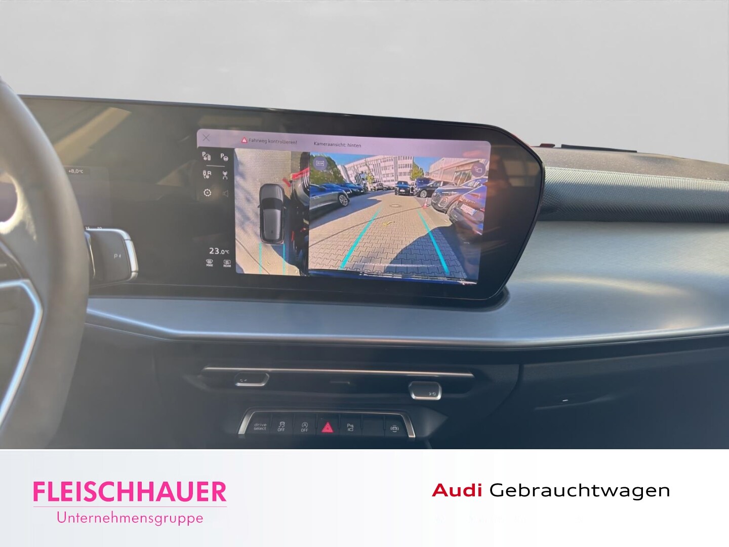 Bild über Audi Q3 SUV TDI 110 kW S tronic - für weitere Informationen kontaktieren Sie den Audi Partner