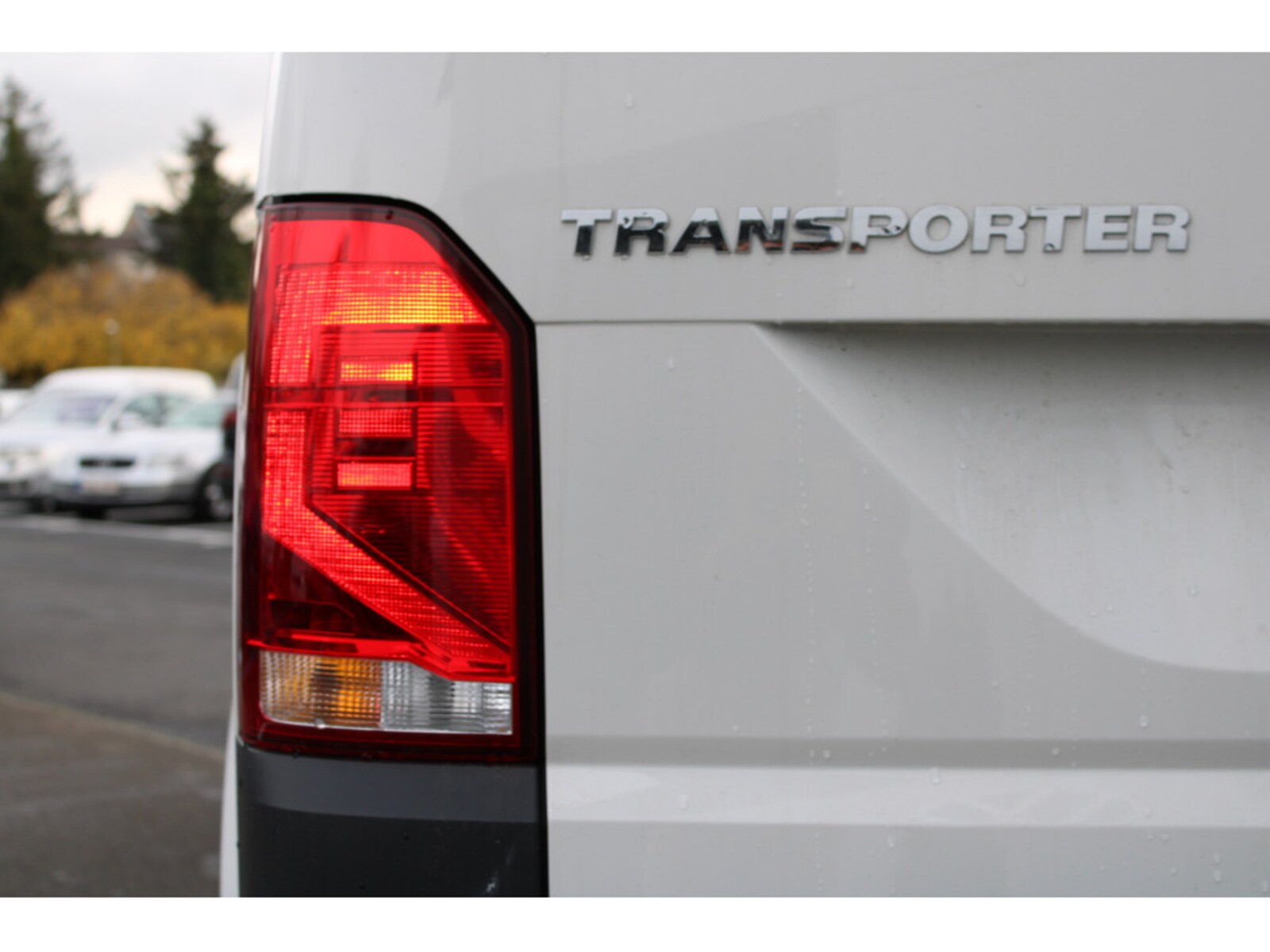 Volkswagen T6.1 Transporter Kasten langer Radstand – Bild 25