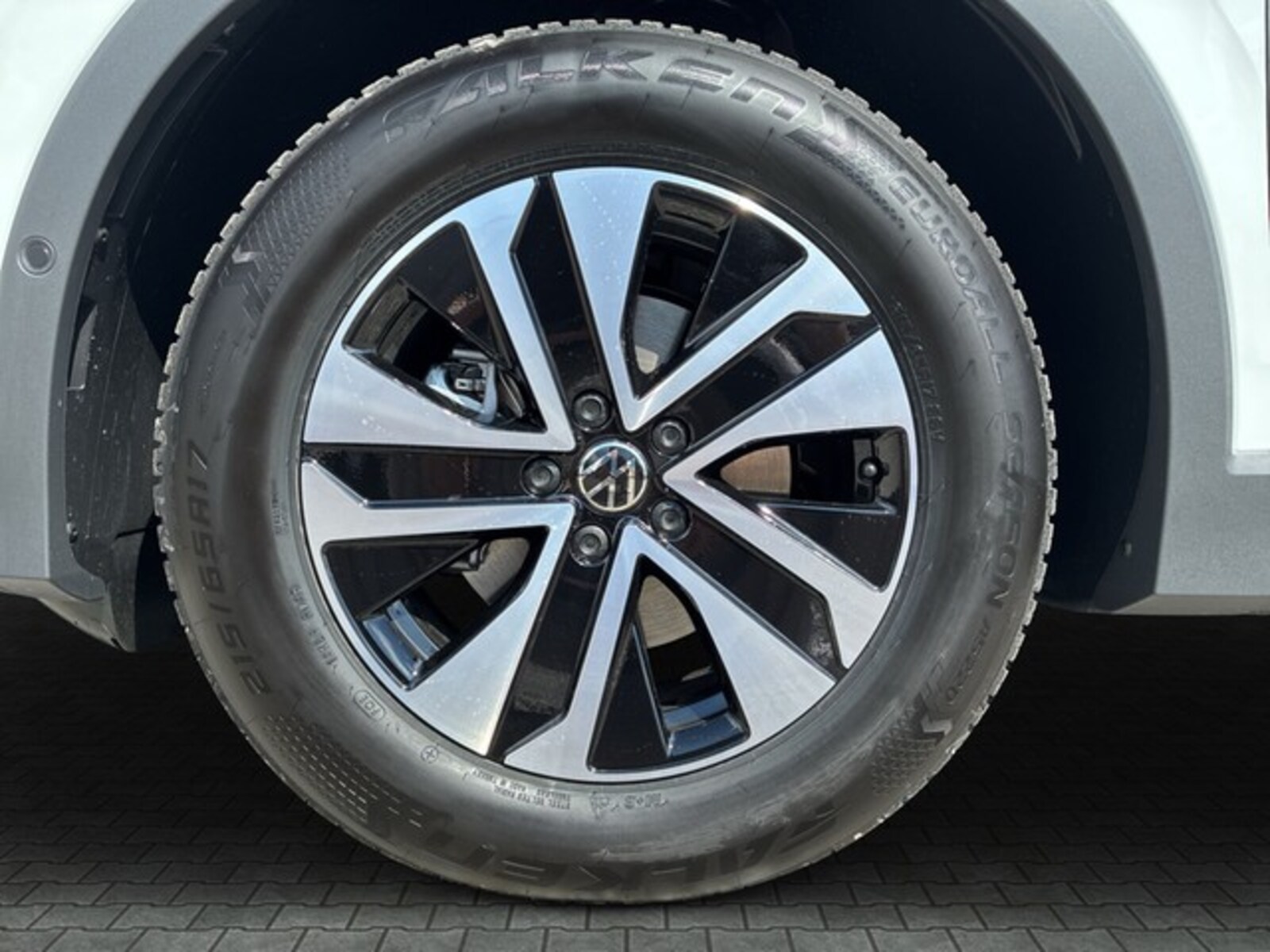 Volkswagen Tiguan – Bild 8