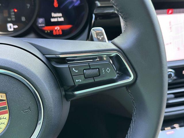 2026 Porsche Macan - Photo 24