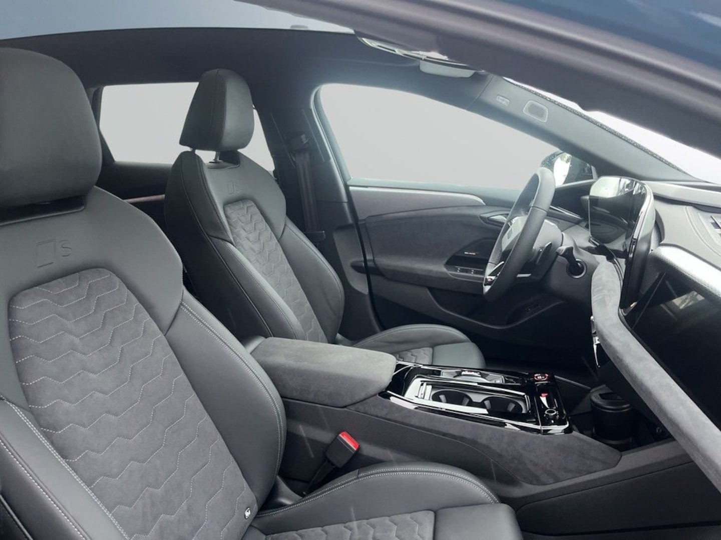 Bild über Audi A6 Avant e-tron e-tron performance - für weitere Informationen kontaktieren Sie den Audi Partner