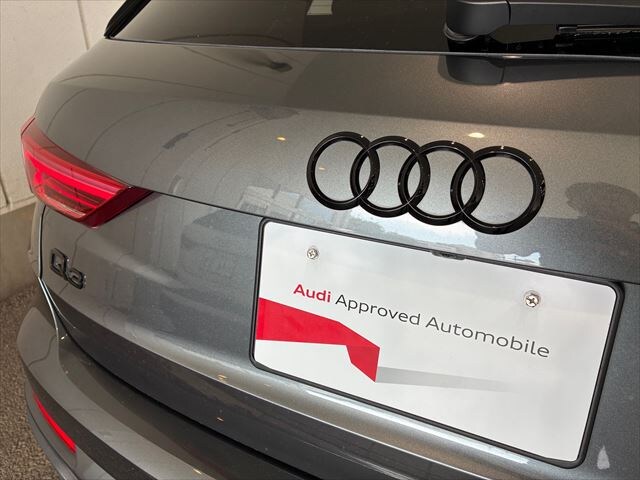 Audi Q3 35 TFSI S line 110(150) kW(PS) S tronic for more details contact your dealer