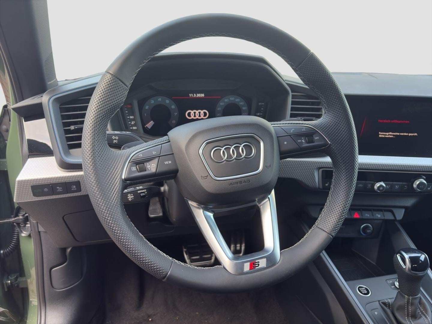 Bild über Audi A1 Sportback S line 40 TFSI S tronic - für weitere Informationen kontaktieren Sie den Audi Partner