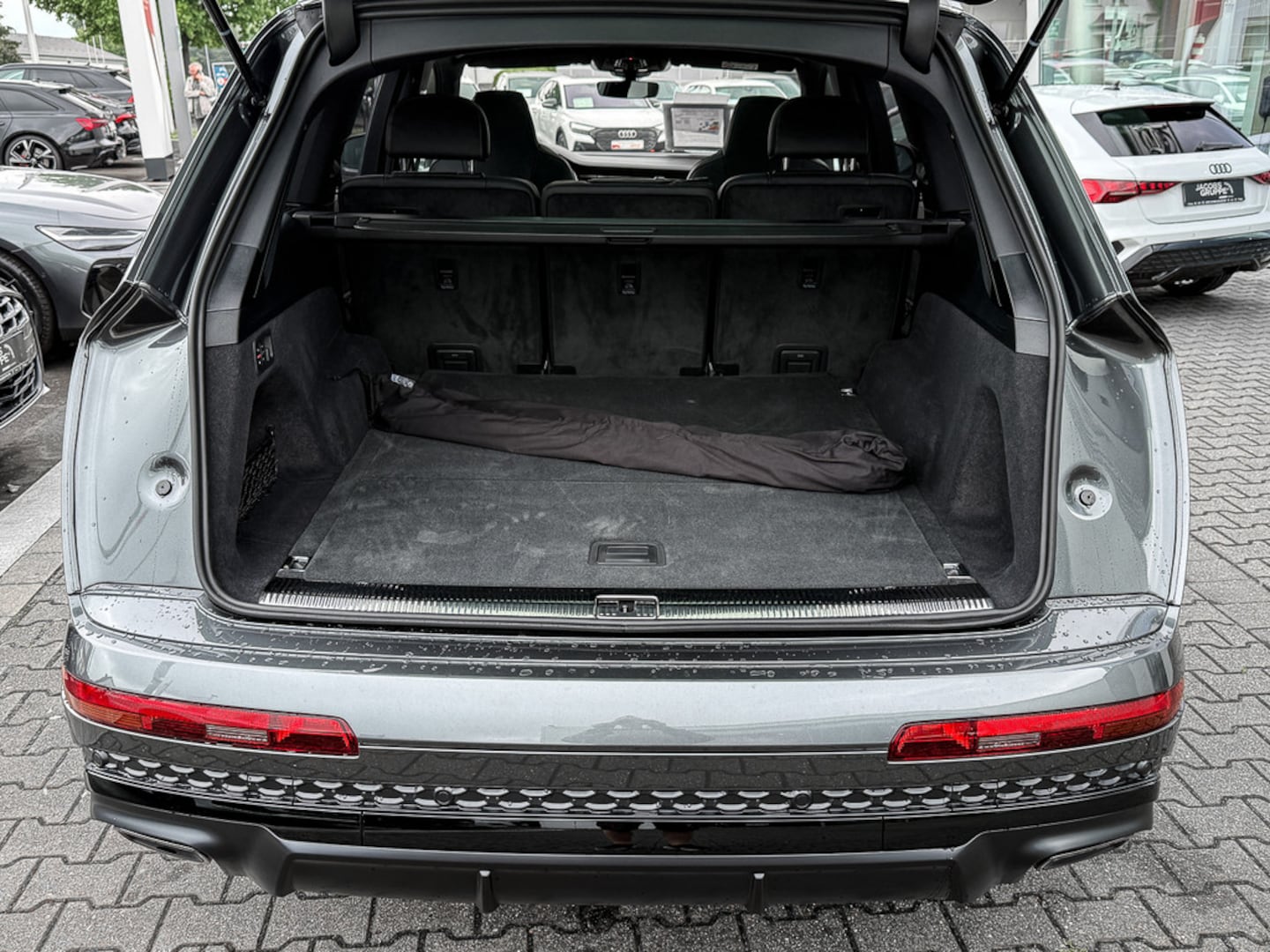 Bild über Audi Q7 SUV S line business TDI quattro 210 kW tiptronic - für weitere Informationen kontaktieren Sie den Audi Partner