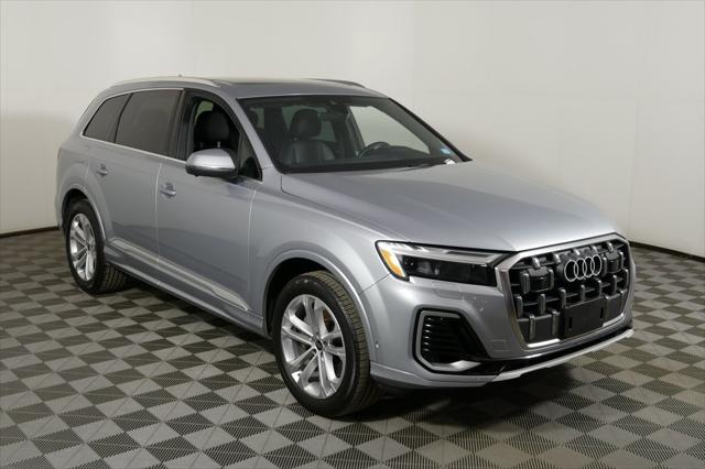 2025 Audi Q7 Premium Plus