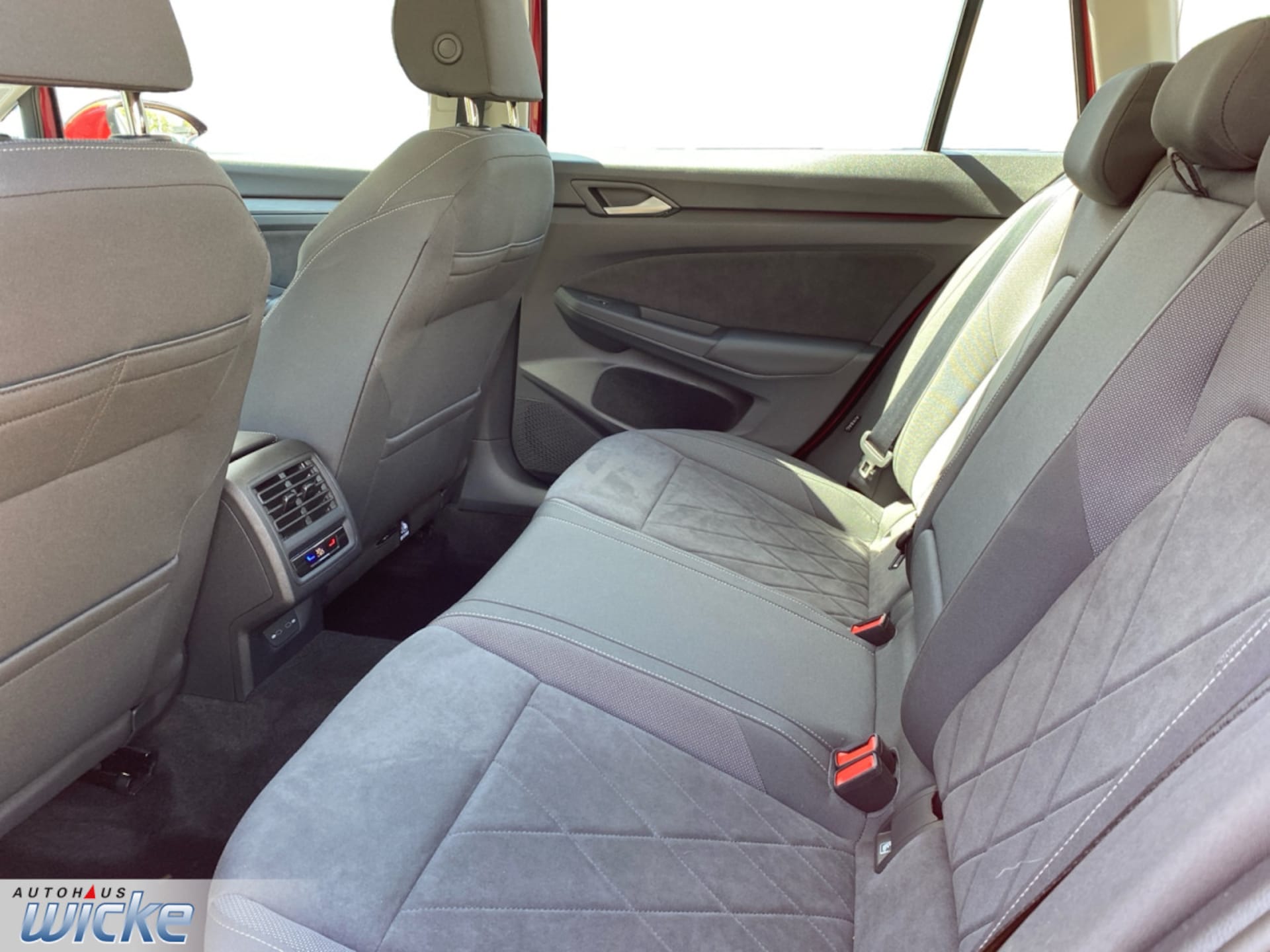 Volkswagen Golf Variant Style