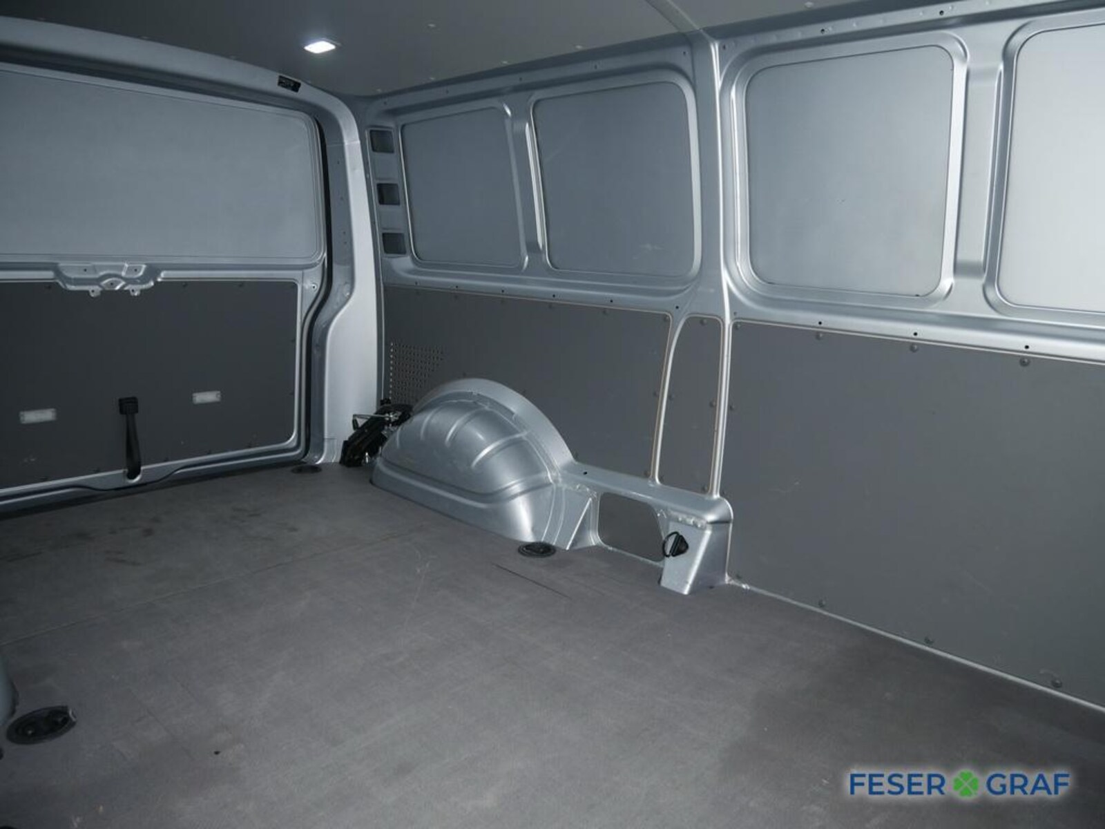 Volkswagen T6.1 Transporter Kasten langer Radstand – Bild 8
