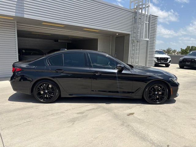 2022 BMW M550
