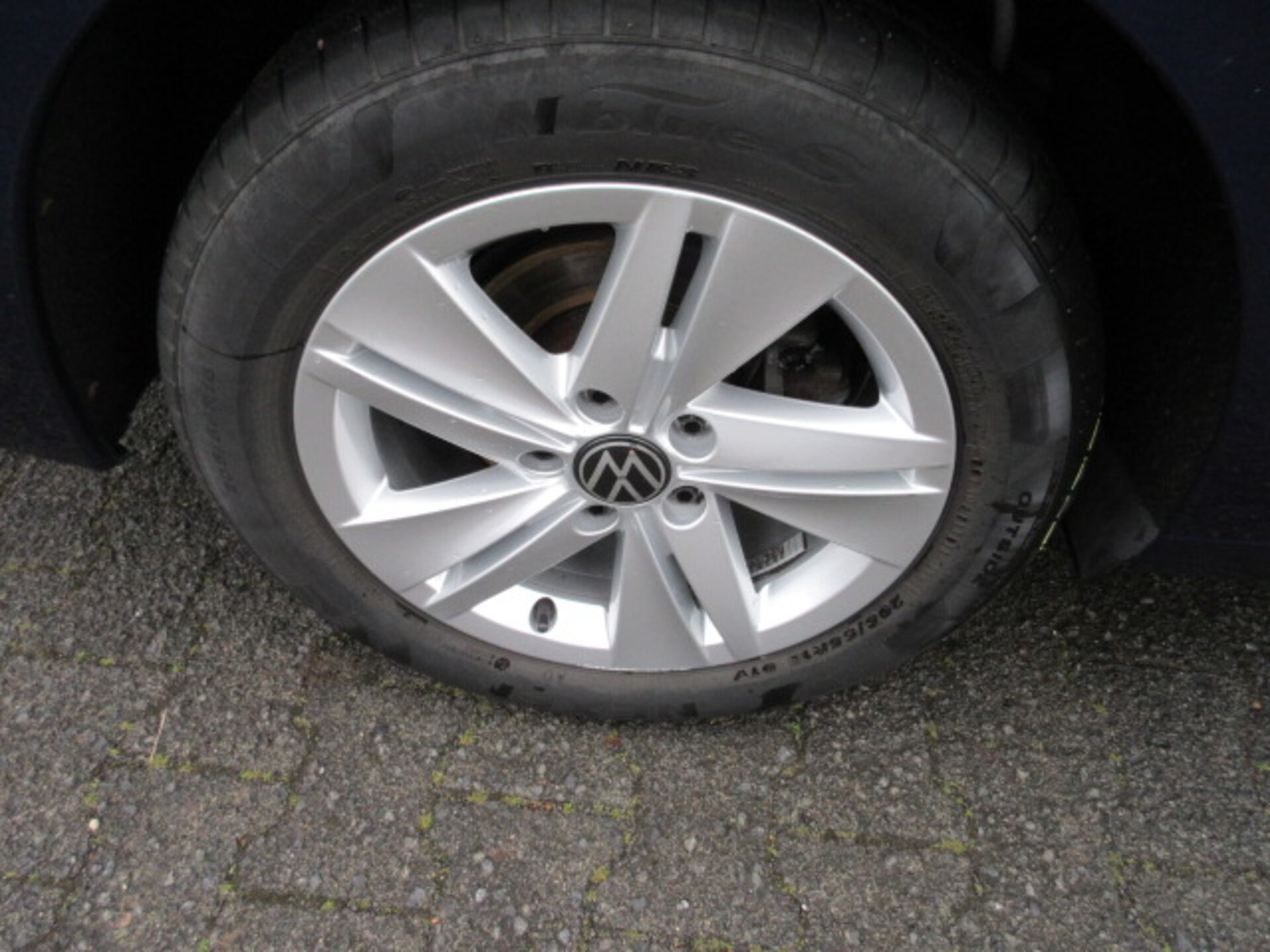 Volkswagen Golf Variant Life
