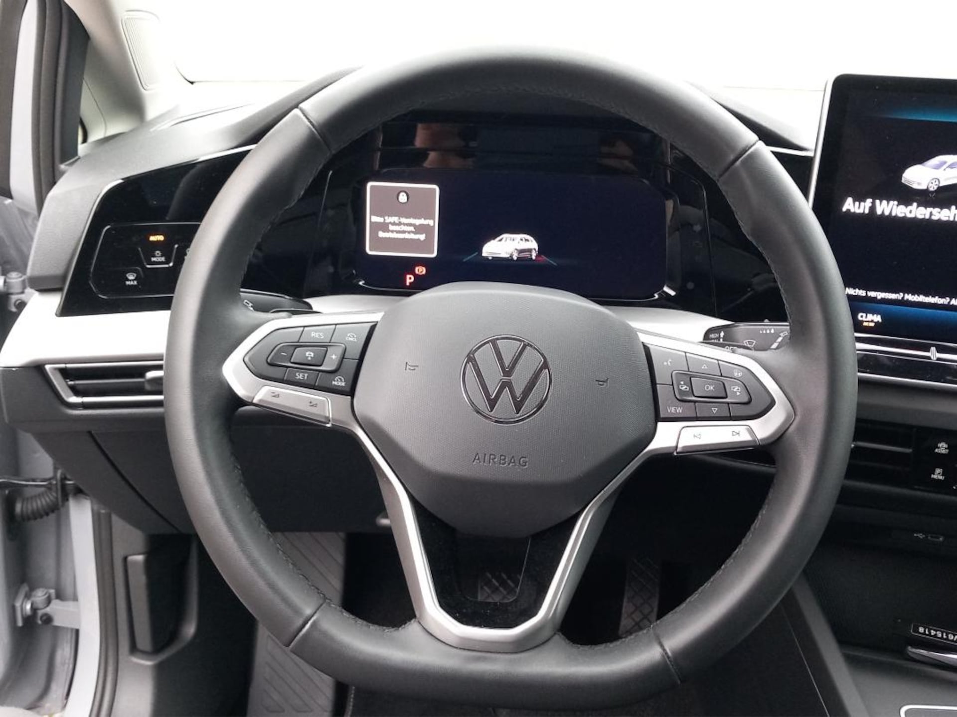 Volkswagen Golf Variant Life