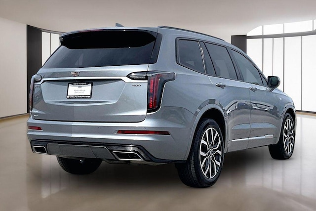 2025 Cadillac XT6