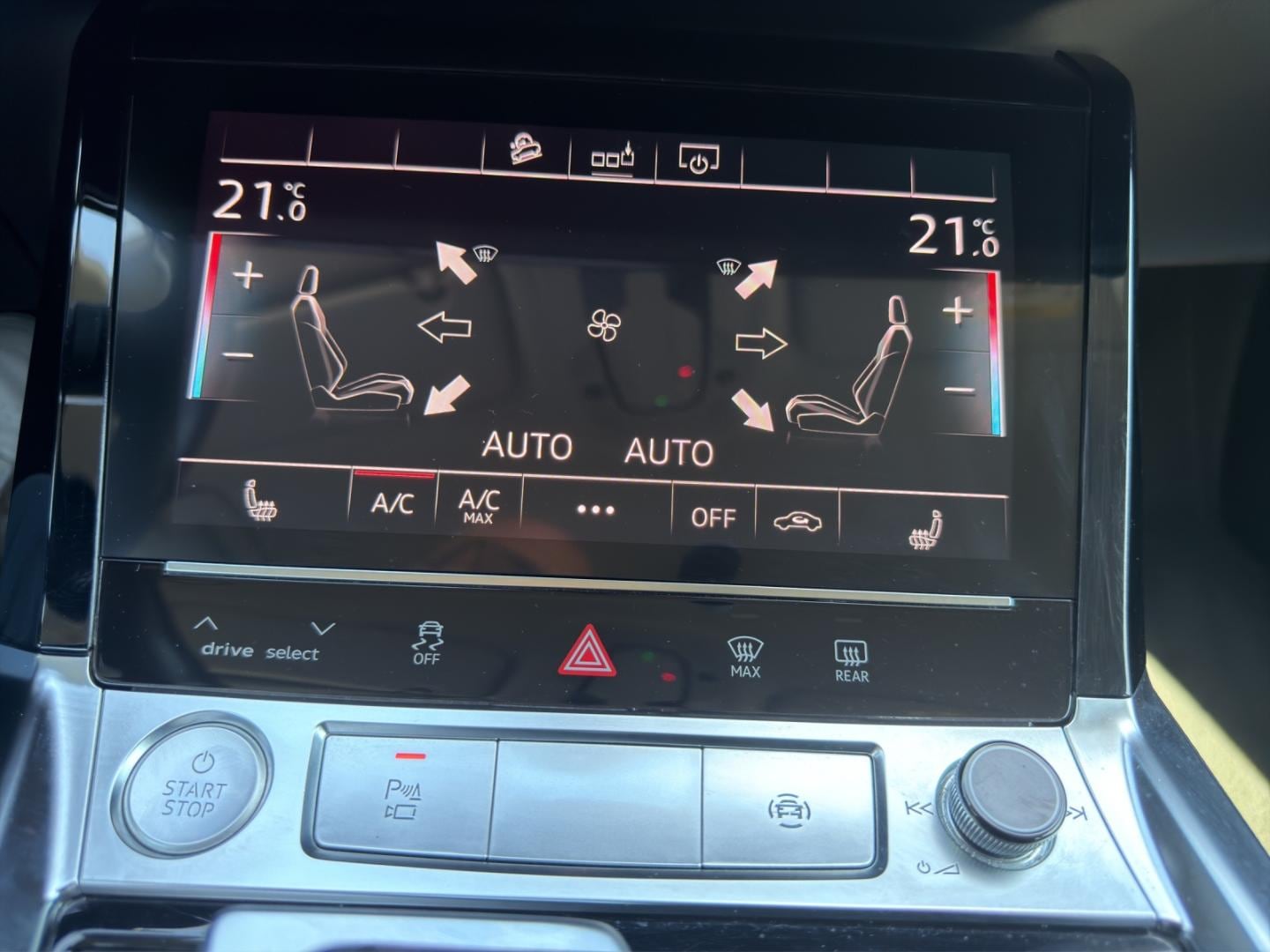 Image de Audi e-tron Attraction 50 quattro 230,00 kW - for more details contact your dealer
