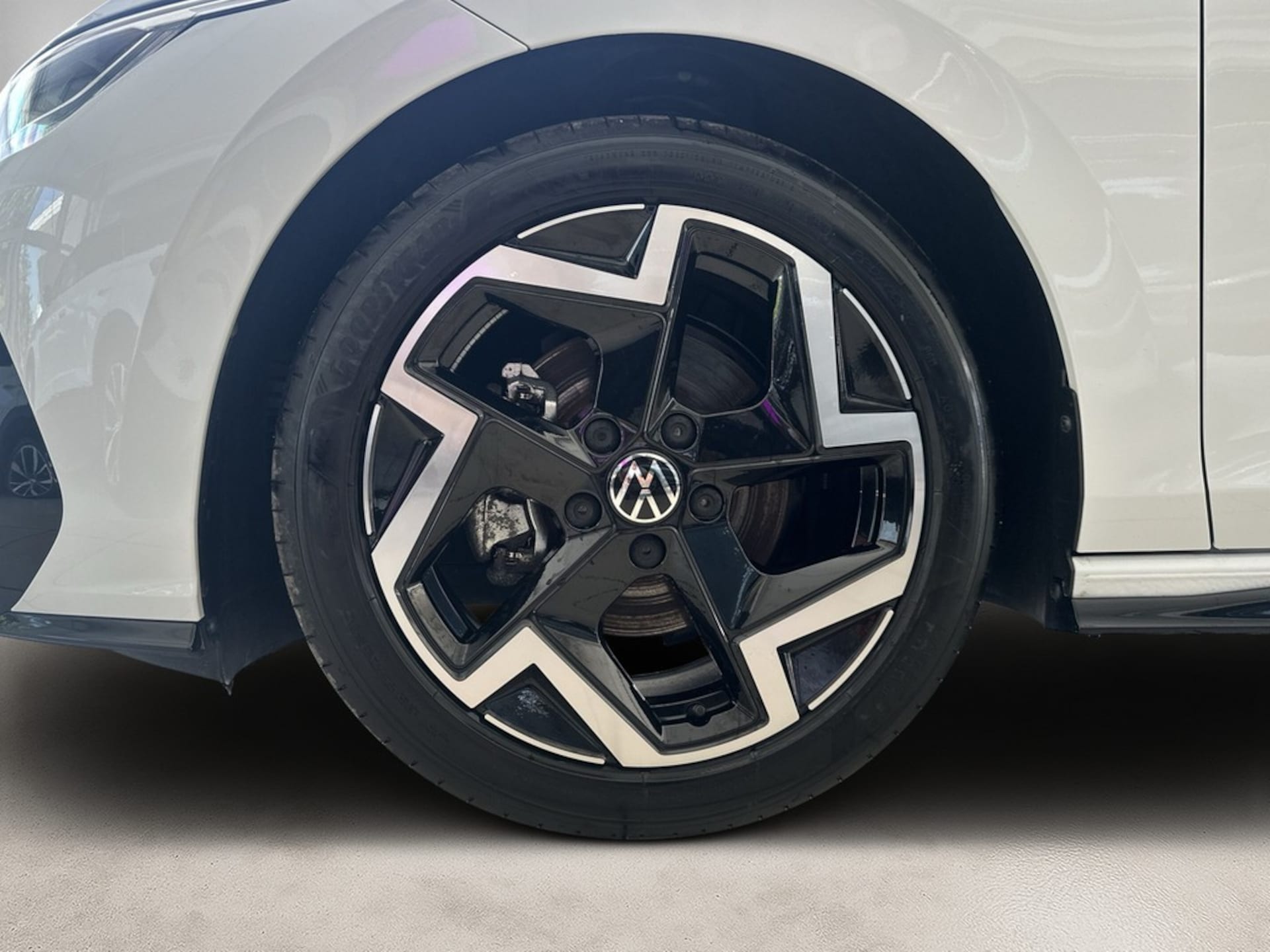 Volkswagen Golf R-Line