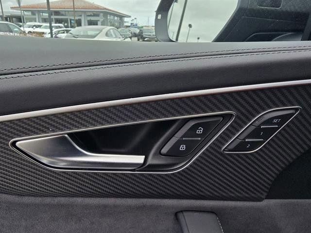2025 Audi SQ8 Prestige - Photo 26