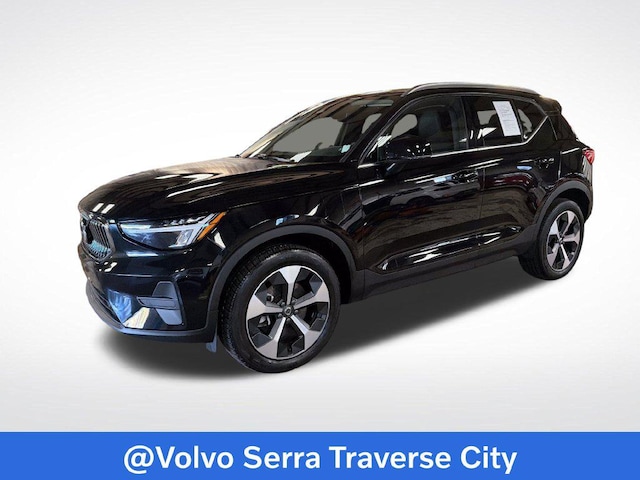 2025 Volvo XC40