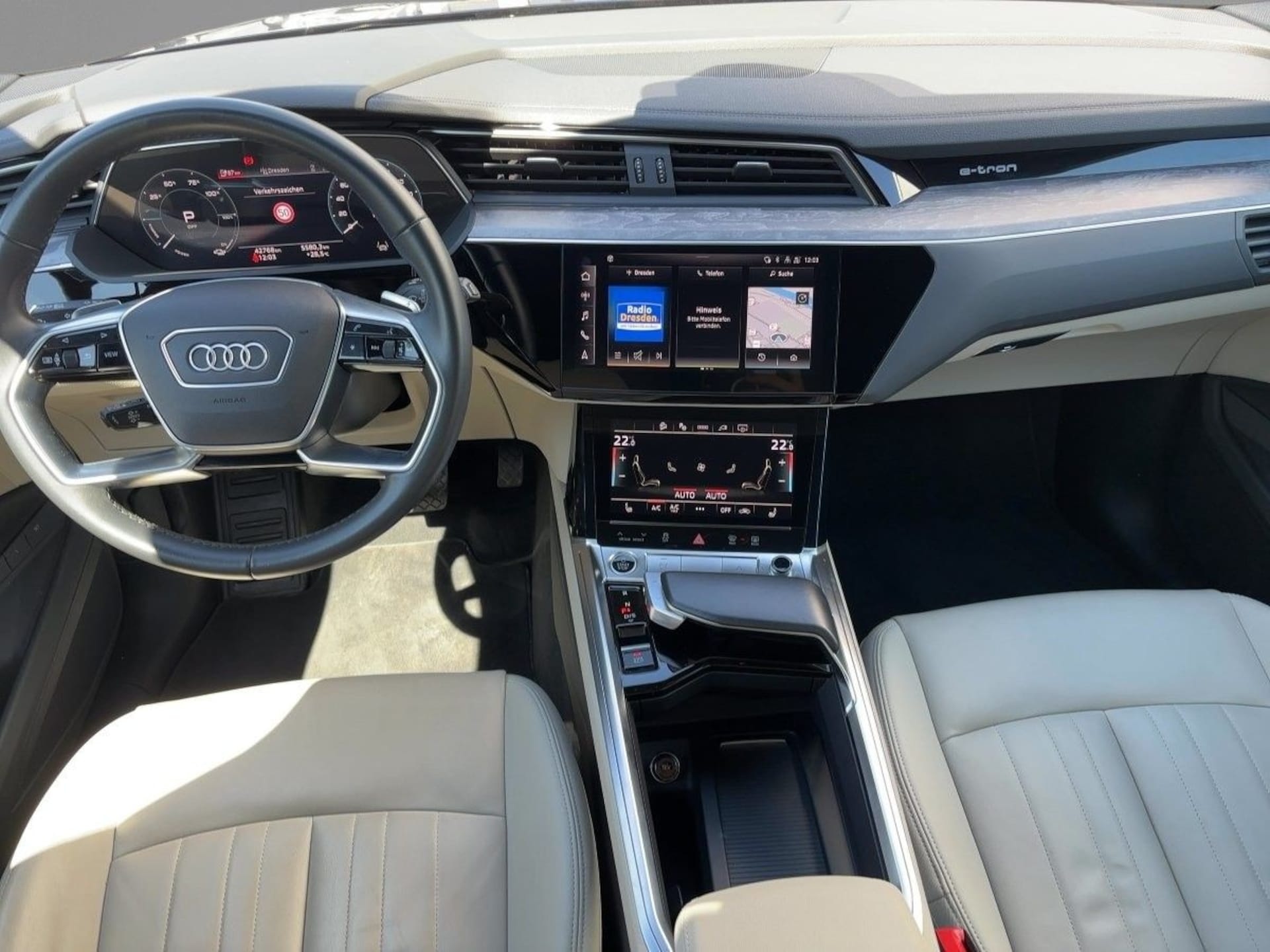 Audi e-tron advanced