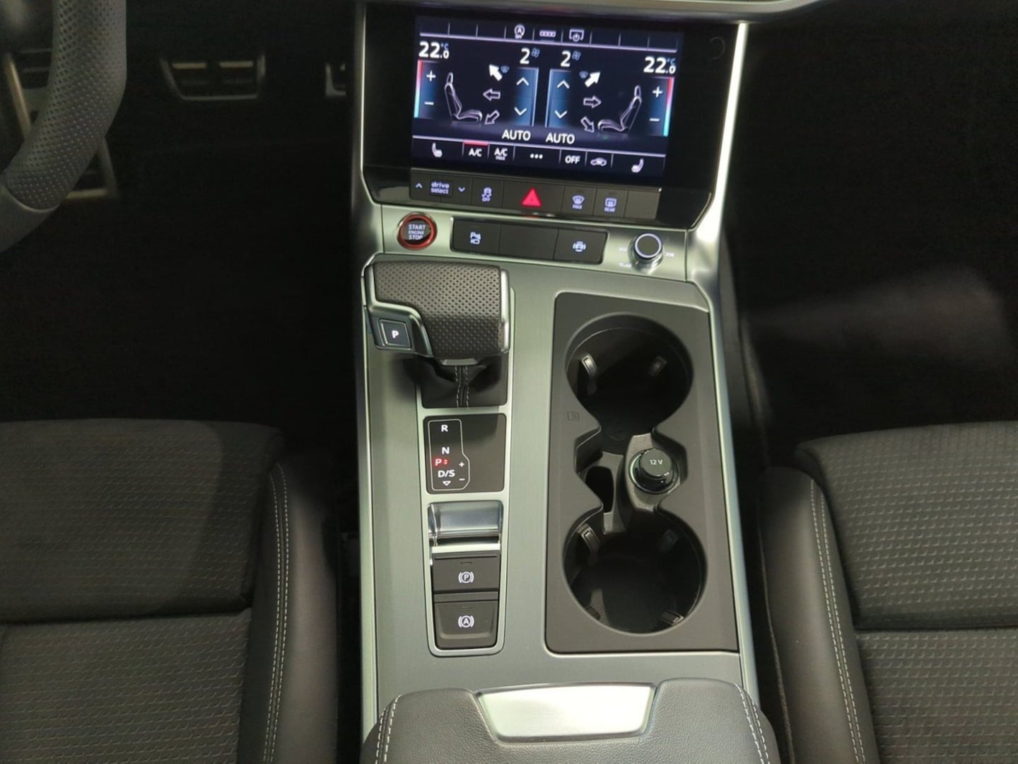 Bild über Audi S6 Avant TDI quattro tiptronic - für weitere Informationen kontaktieren Sie den Audi Partner