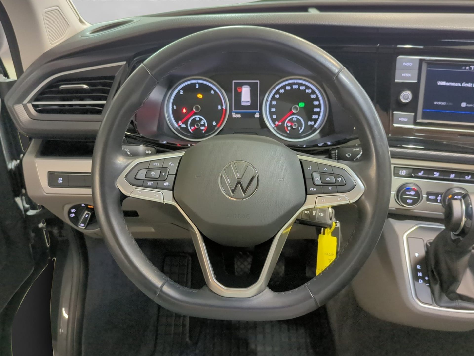 Volkswagen T6.1 California Beach