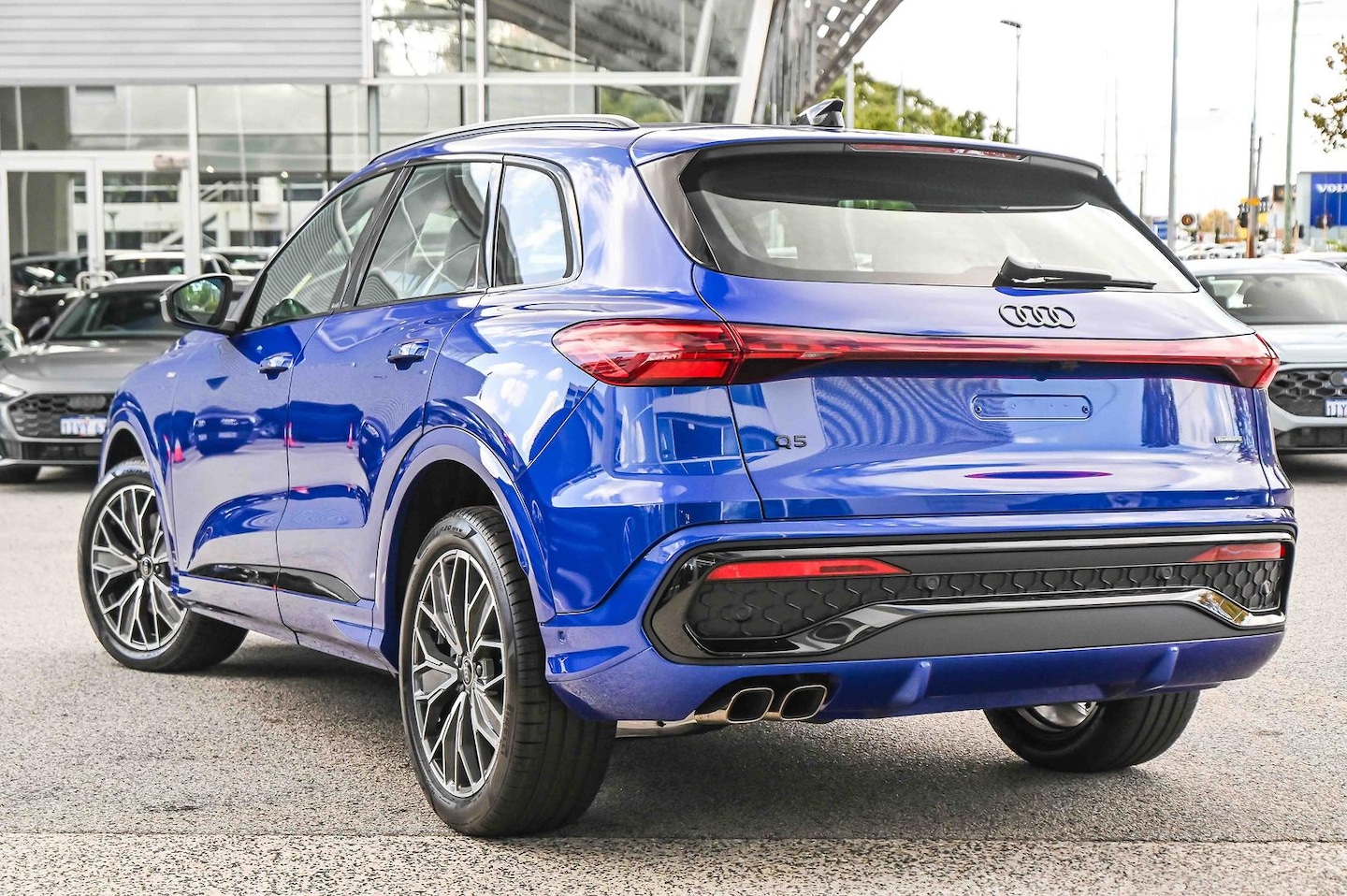 Image about Audi Q5 SUV TDI quattro 150 kW sport