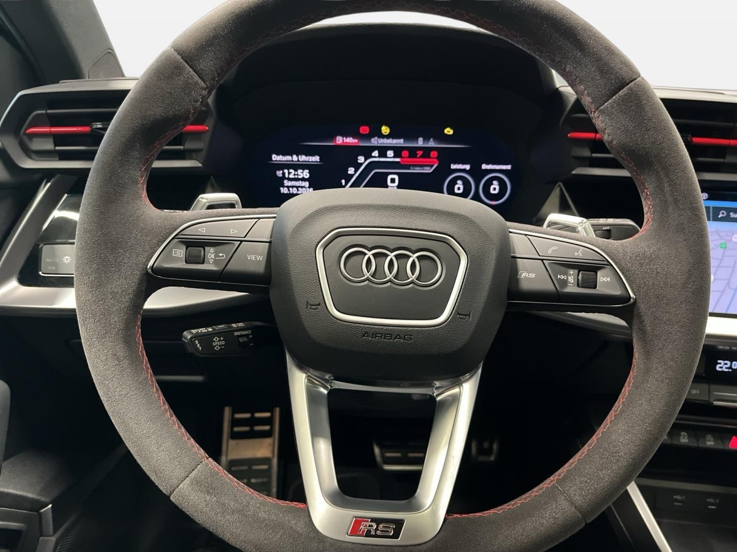 Bild über Audi RS 3 Sportback TFSI quattro S tronic - für weitere Informationen kontaktieren Sie den Audi Partner