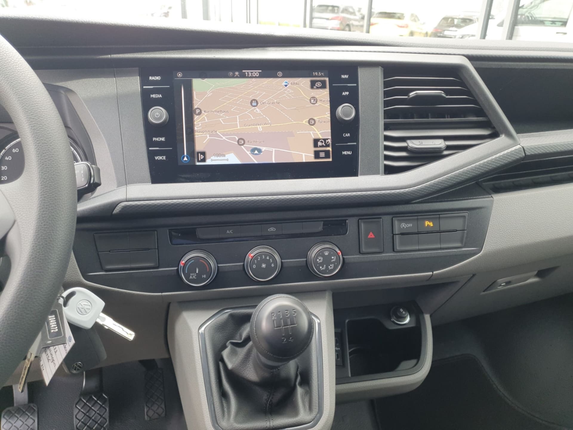 Volkswagen T6.1 Transporter Kasten kurzer Radstand