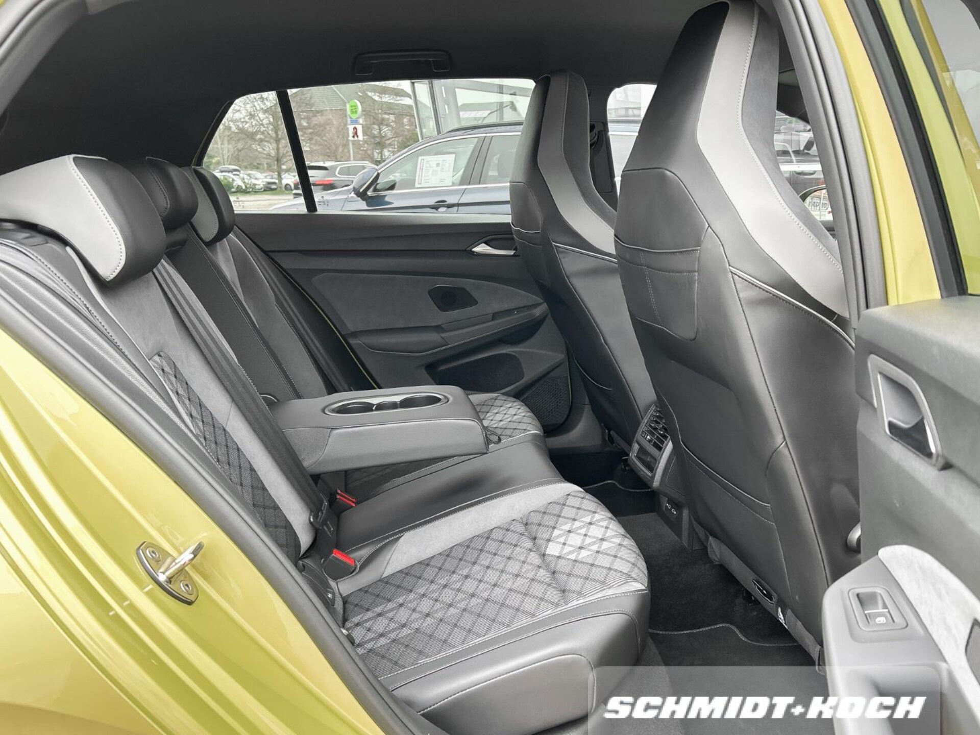 Volkswagen Golf R-Line