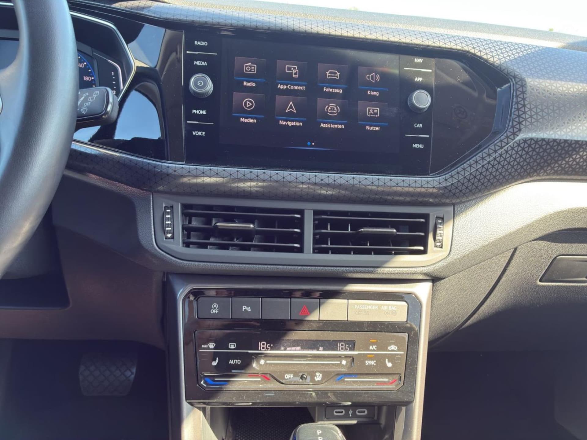 Volkswagen T-Cross Style