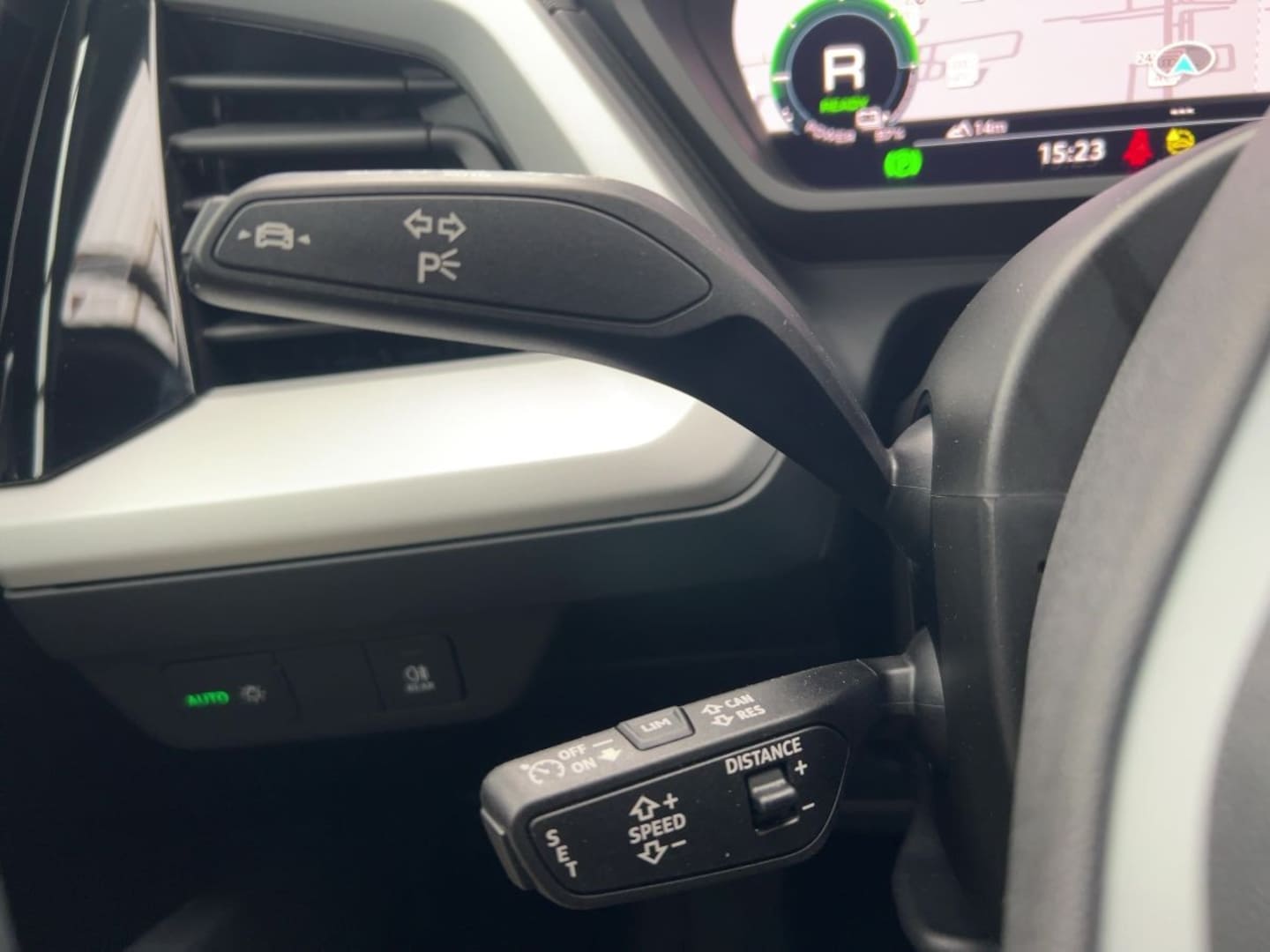 Bild über Audi Q4 e-tron 40 e-tron - für weitere Informationen kontaktieren Sie den Audi Partner