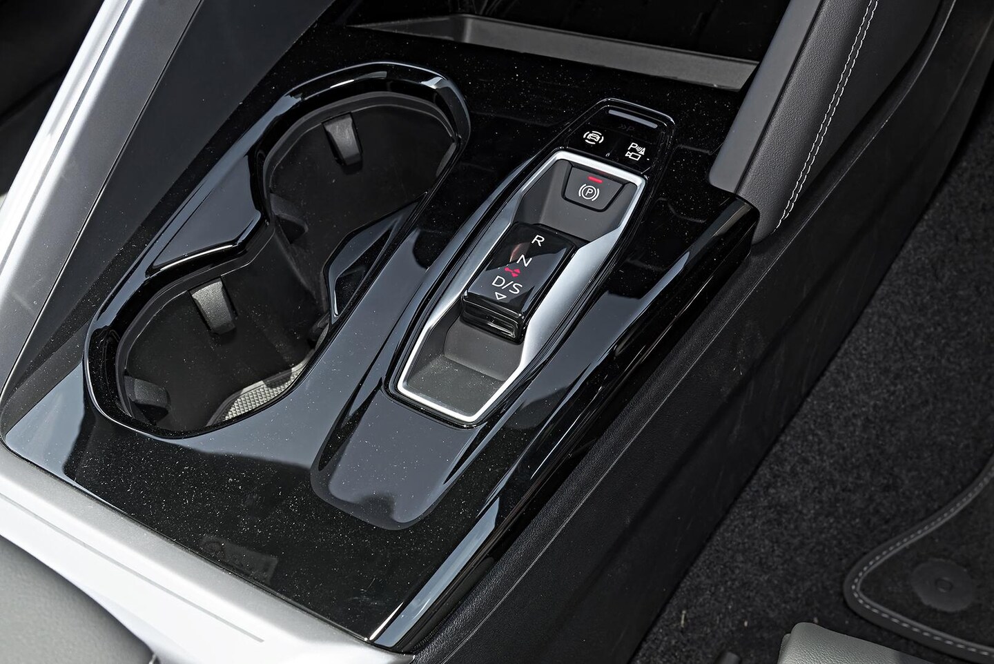 Image about Audi Q5 SUV TDI quattro 150 kW sport
