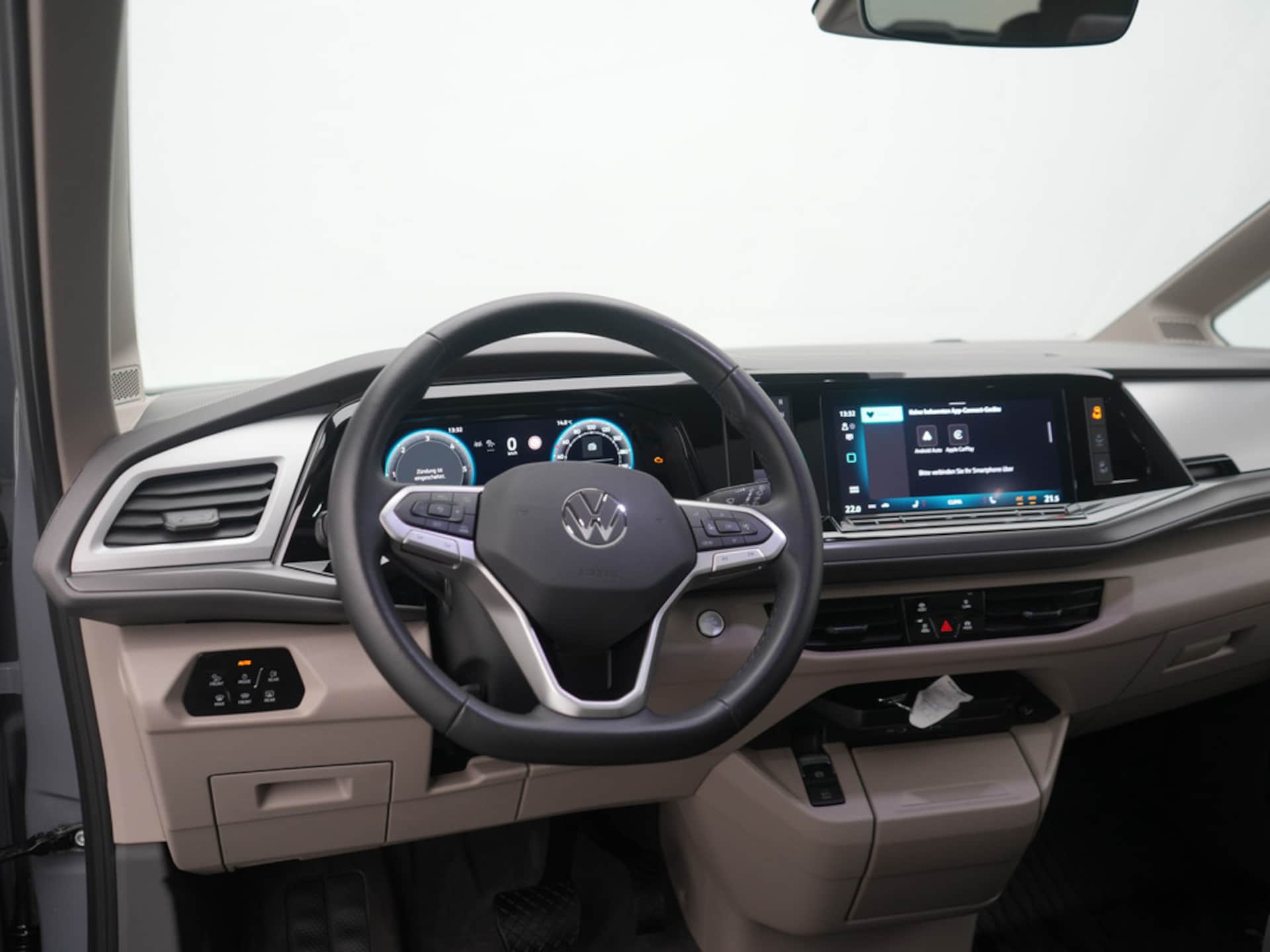 Volkswagen Multivan Basis-Modell